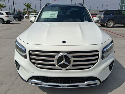 New 2026 Mercedes-Benz GLB 250 image 2