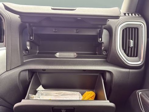 Used 2020 Chevrolet Silverado 2500 LTZ w/ LTZ Premium Package image 30