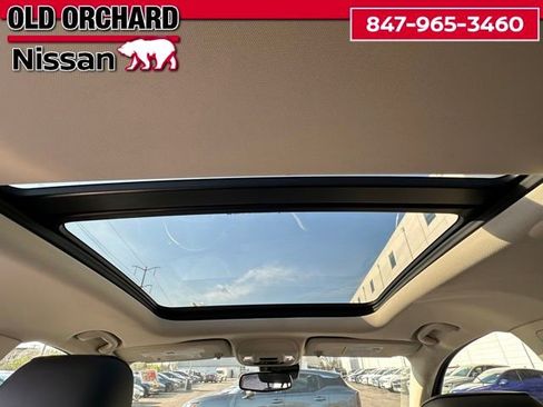 Used 2023 Buick Envision Essence w/ Sport Touring Package AWD/4WD image 15