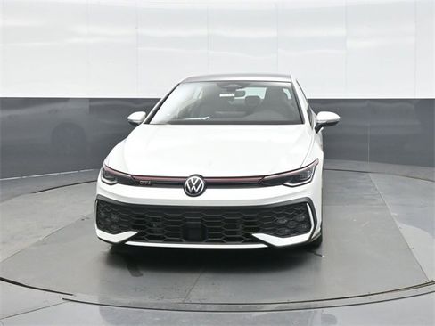New 2026 Volkswagen GTI SE image 2