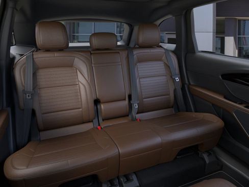 New 2026 Lincoln Nautilus Reserve image 11