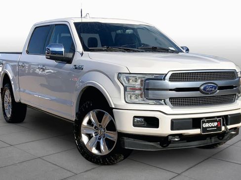 Used 2018 Ford F150 Platinum w/ Equipment Group 701A Luxury AWD/4WD image 3