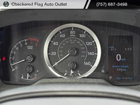 Used 2020 Toyota Corolla LE FWD image 10
