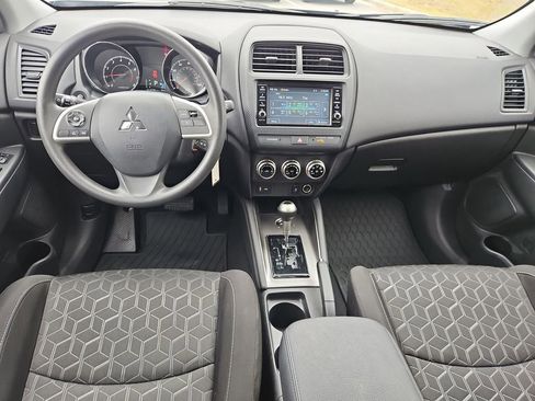 Used 2024 Mitsubishi Outlander Sport SE image 8