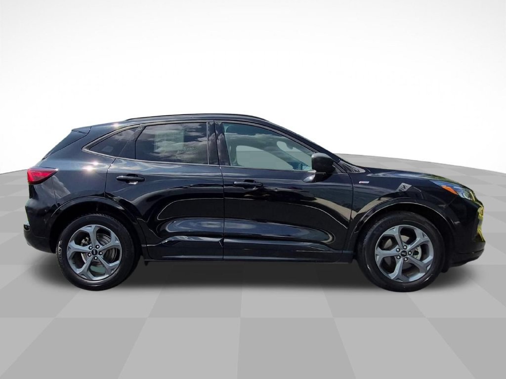 Used 2024 Ford Escape ST-Line FWD image 2