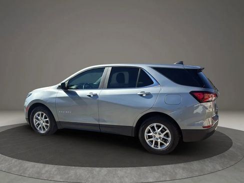 Used 2023 Chevrolet Equinox LT AWD/4WD image 3