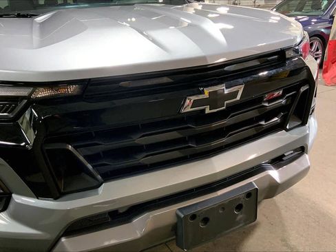 Used 2024 Chevrolet Colorado Z71 w/ Z71 Convenience Package 2 image 30