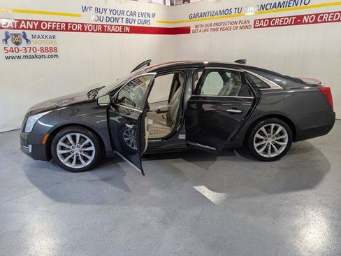 Used 2015 Cadillac XTS Luxury image 12