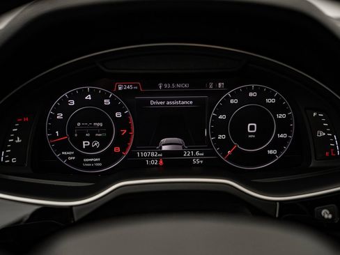 Used 2018 Audi Q7 3.0T Prestige w/ Prestige Package image 34