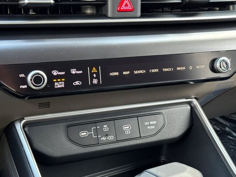 New 2026 Kia Carnival image 22