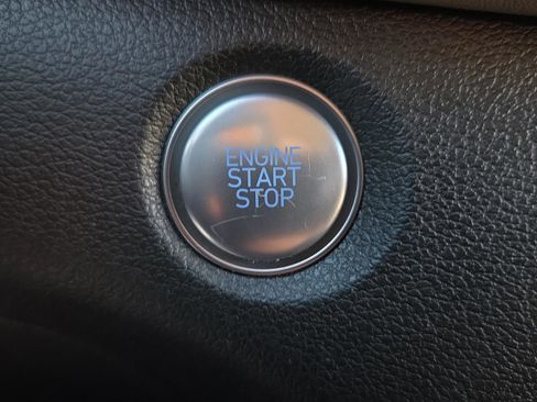 Used 2020 Hyundai Santa Fe Limited image 23