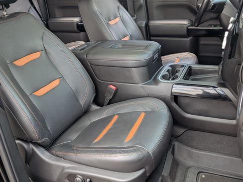 Used 2021 GMC Sierra 1500 AT4 w/ AT4 Premium Package AWD/4WD image 21