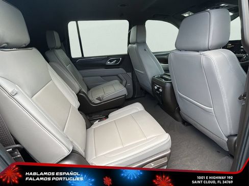 Certified 2024 GMC Yukon XL SLT w/ SLT Luxury Package AWD/4WD image 30