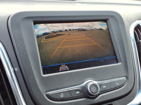 Used 2020 Chevrolet Equinox LT w/ Driver Convenience Package FWD image 22