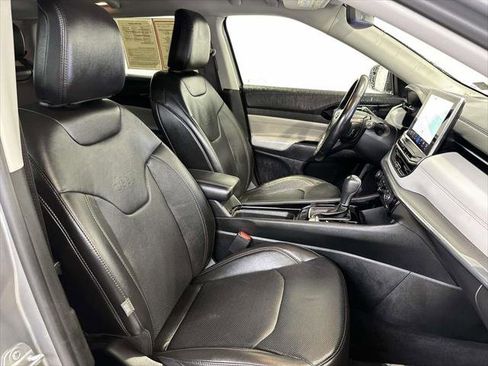 Certified 2022 Jeep Compass Limited w/ Elite Group image 12