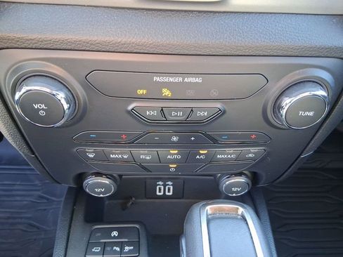 Used 2019 Ford Ranger XLT w/ Equipment Group 301A Mid image 19