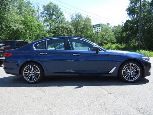 Used 2018 BMW 530e xDrive AWD/4WD image 4