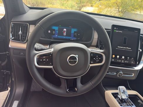 New 2025 Volvo XC90 B5 Core w/ Protection Package image 20