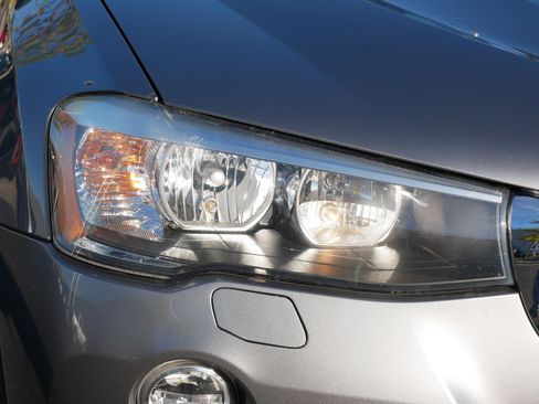 Used 2017 BMW X3 xDrive28i image 16