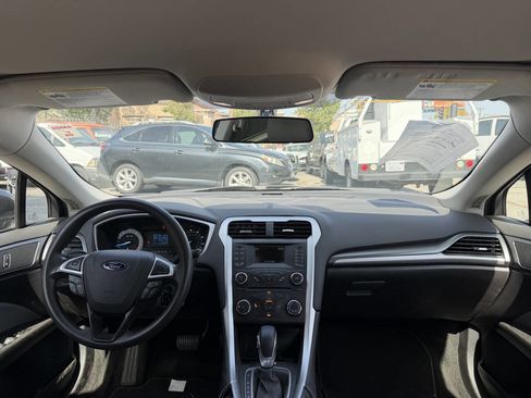 Used 2016 Ford Fusion S image 15