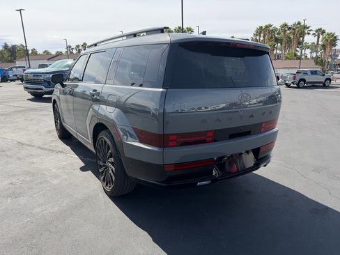 Used 2025 Hyundai Santa Fe Calligraphy FWD image 5