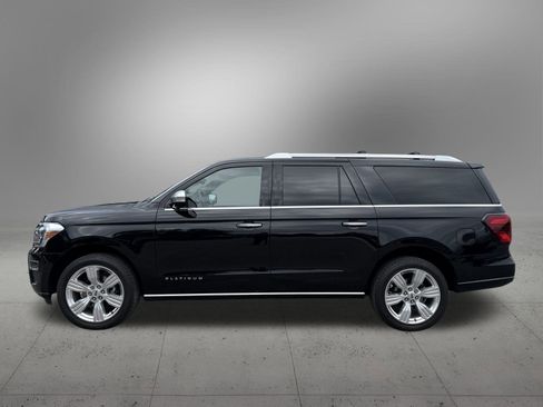 Used 2023 Ford Expedition Max Platinum image 2
