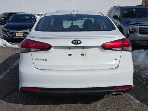 Used 2018 Kia Forte S w/ S Technology Plus Package image 4