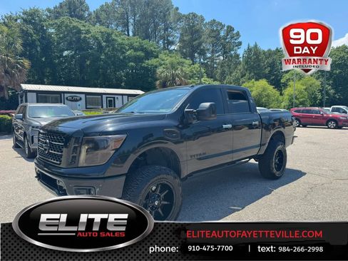 Used 2017 Nissan Titan SL w/ SL Towing Convenience Package RWD image 1