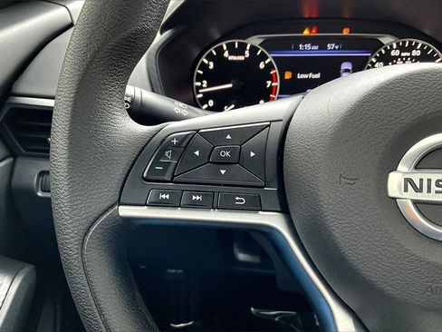 Used 2022 Nissan Altima 2.5 SV image 18