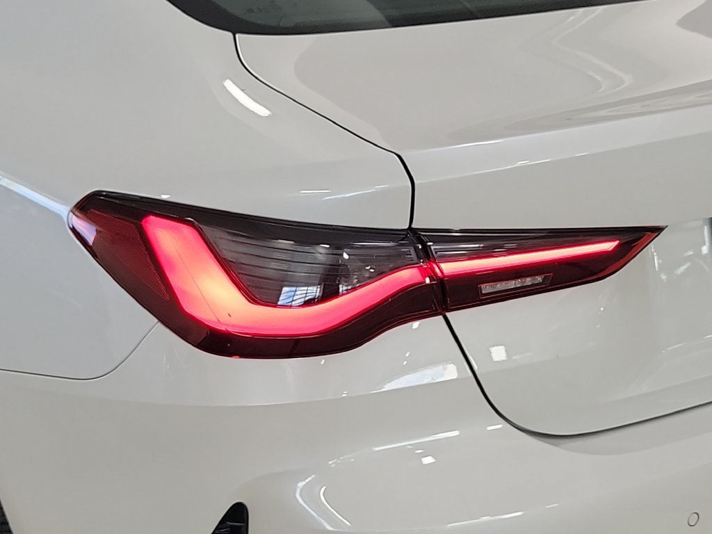 New 2027 BMW 430i Coupe w/ Parking Assistance Package RWD image 22
