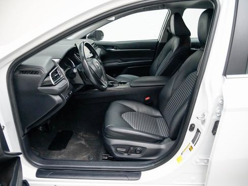 Used 2023 Toyota Camry SE image 23