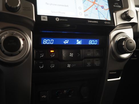 Used 2022 Toyota 4Runner Limited image 21