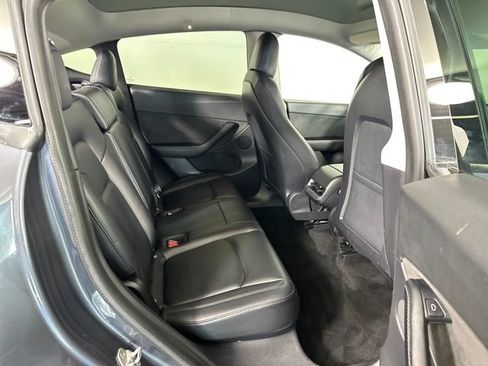 Used 2021 Tesla Model Y Long Range image 26