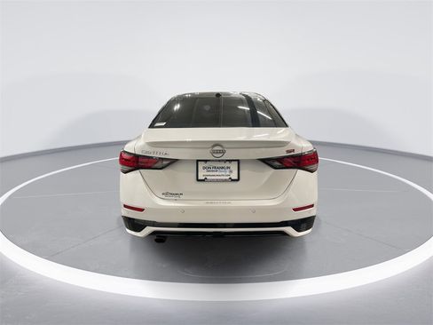 Used 2024 Nissan Sentra SR w/ Trunk Package image 7
