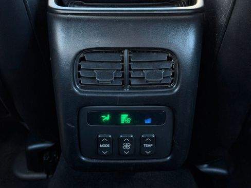 Used 2005 Cadillac De Ville Sedan image 30