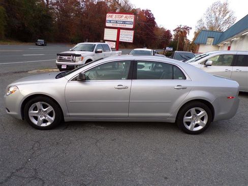Used 2011 Chevrolet Malibu LS image 11