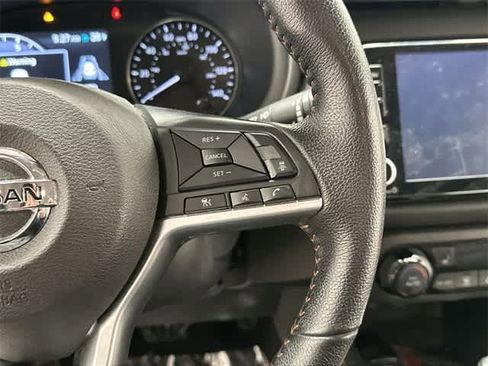 Used 2021 Nissan Kicks SR w/ SR Premium Package image 9