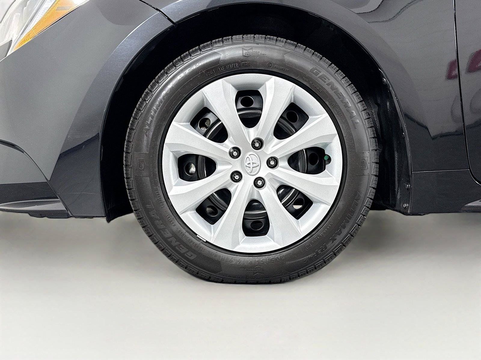 Certified 2024 Toyota Corolla LE FWD image 41