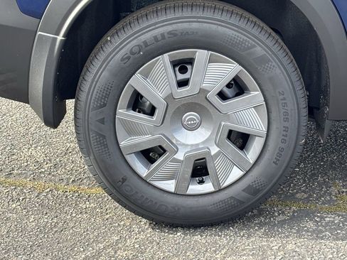 New 2026 Nissan Kicks S image 7