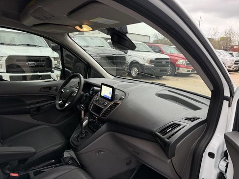 Used 2022 Ford Transit Connect XL FWD image 9