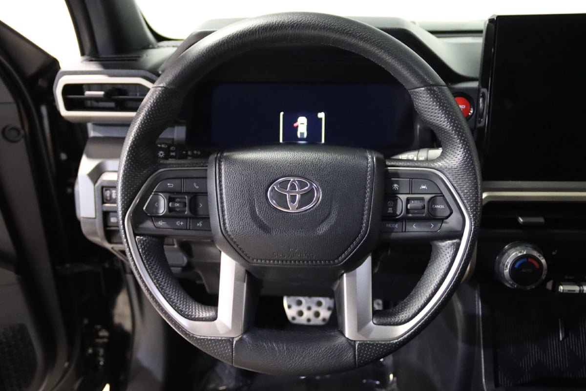 Used 2024 Toyota Tacoma TRD Sport AWD/4WD image 35