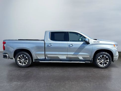 Used 2024 Chevrolet Silverado 1500 High Country w/ Technology Package AWD/4WD image 6