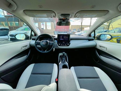 Used 2024 Toyota Corolla LE image 32