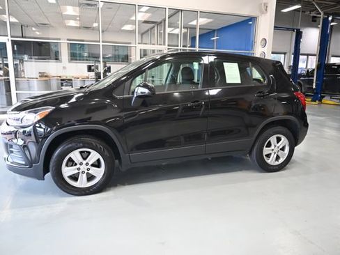 Used 2020 Chevrolet Trax LS AWD/4WD image 7