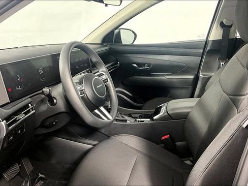 Certified 2026 Hyundai Tucson SE FWD image 15