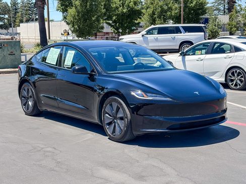 Used 2025 Tesla Model 3 Long Range RWD image 5