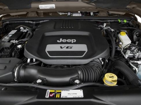 Used 2016 Jeep Wrangler Unlimited Rubicon w/ Connectivity Group image 16