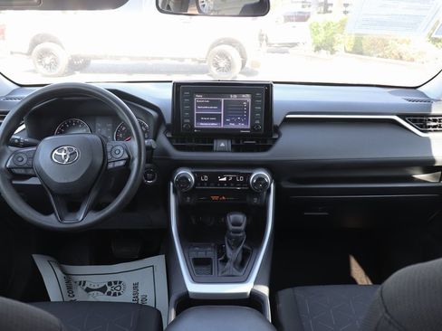Used 2022 Toyota RAV4 XLE image 23