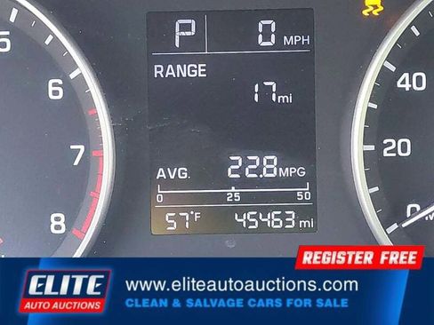 Used 2017 Hyundai Elantra SE image 29