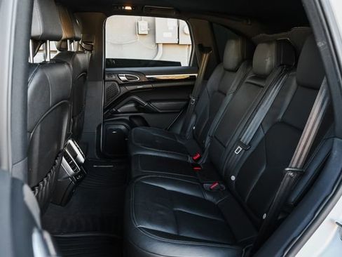 Used 2011 Porsche Cayenne image 53